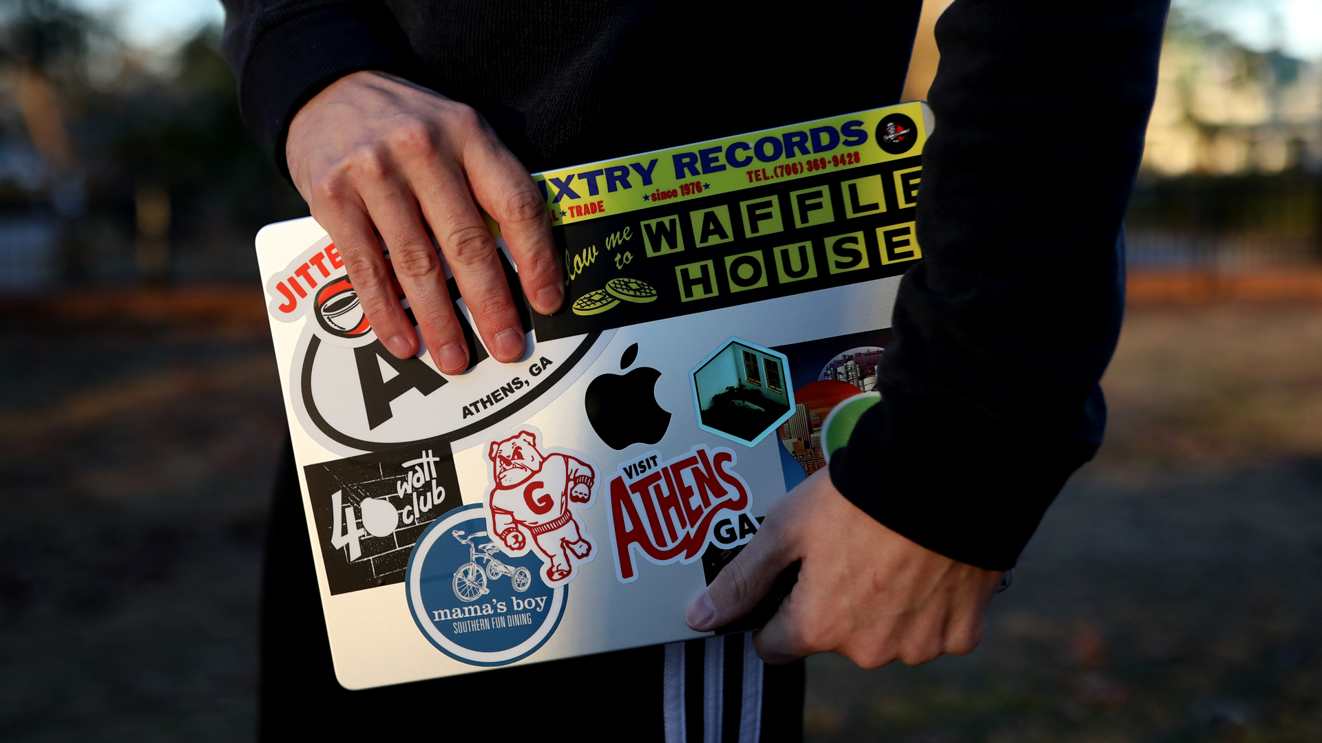 Laptop verziert mit Stickern