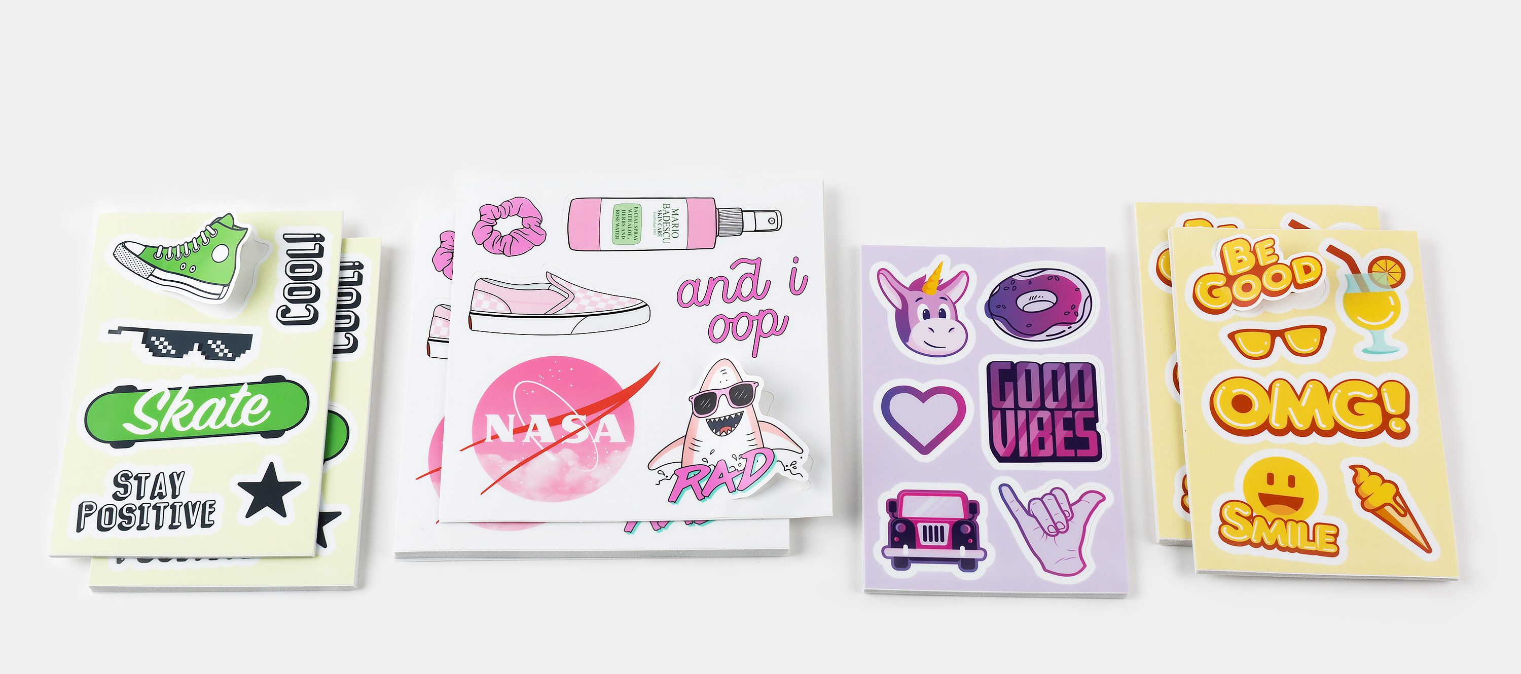 Iconos, logos y mensajes stickers aesthetic